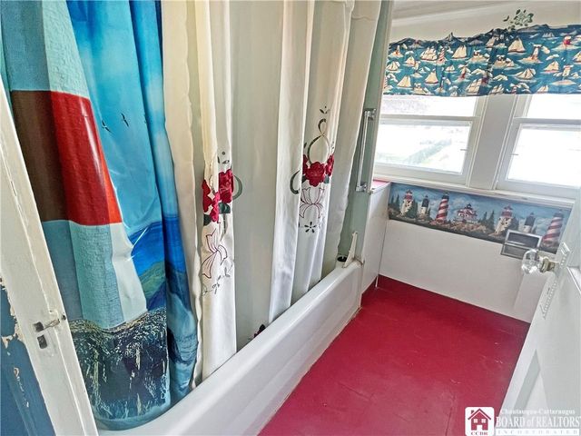 91 Andrews Avenue, Jamestown, NY 14701