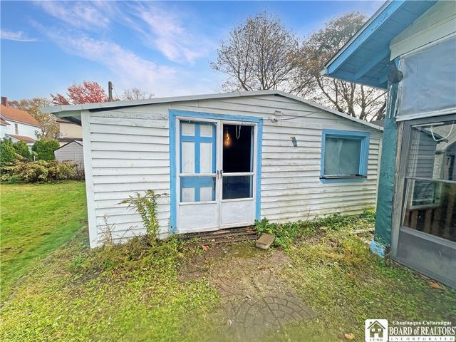 91 Andrews Avenue, Jamestown, NY 14701