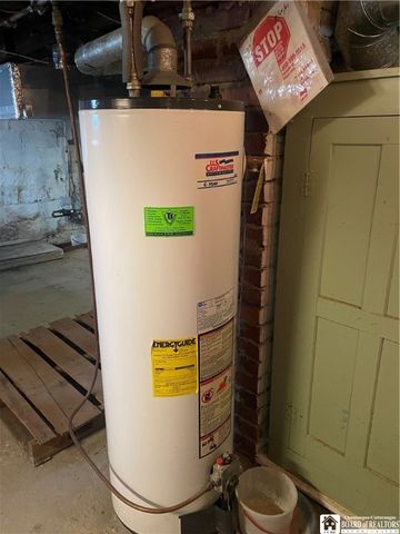 91 Andrews Avenue, Jamestown, NY 14701