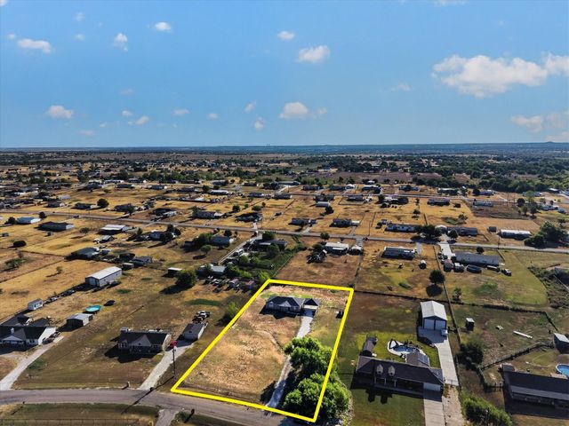 9124 Alabama Street, Joshua, TX 76058