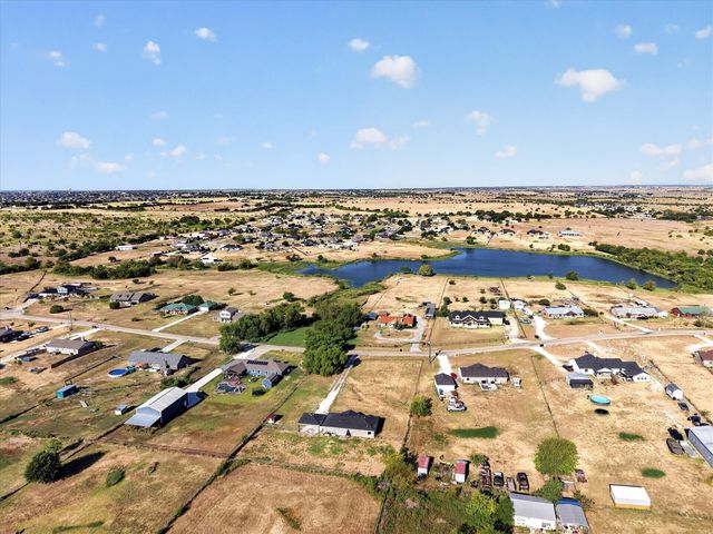 9124 Alabama Street, Joshua, TX 76058