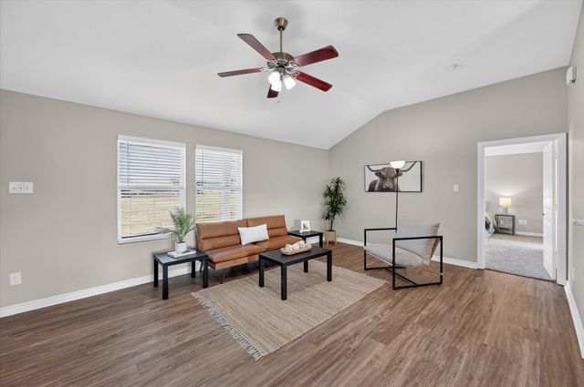 9124 Alabama Street, Joshua, TX 76058