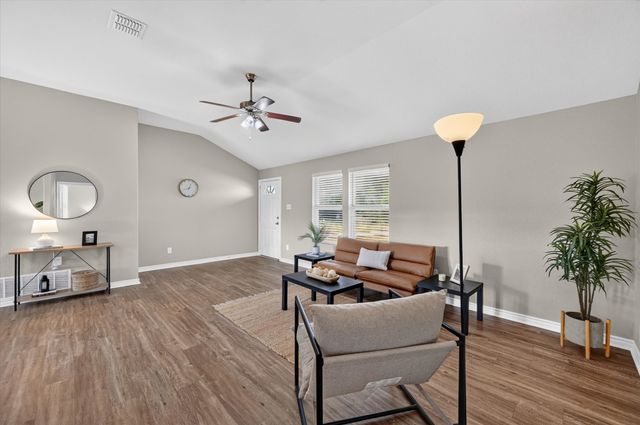 9124 Alabama Street, Joshua, TX 76058