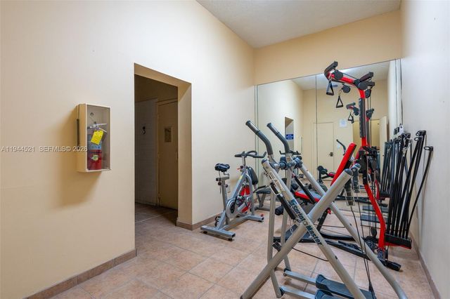 13953 Kendale Lakes Cir 608B, Miami, FL 33183