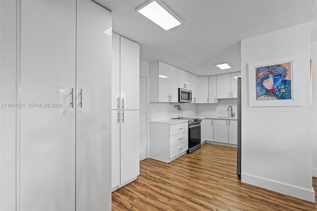 13953 Kendale Lakes Cir 608B, Miami, FL 33183