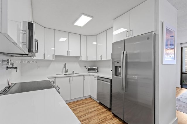 13953 Kendale Lakes Cir 608B, Miami, FL 33183