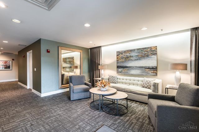 2260 Riverside Drive, Cincinnati, OH 45202