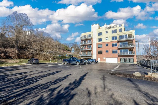 2260 Riverside Drive, Cincinnati, OH 45202