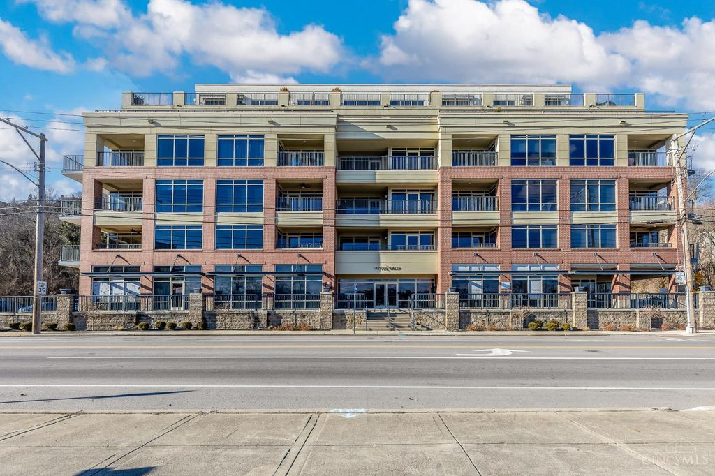 2260 Riverside Drive, Cincinnati, OH 45202