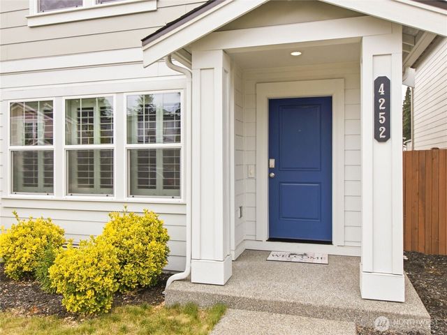 4252 Savannah Loop NE, Olympia, WA 98516