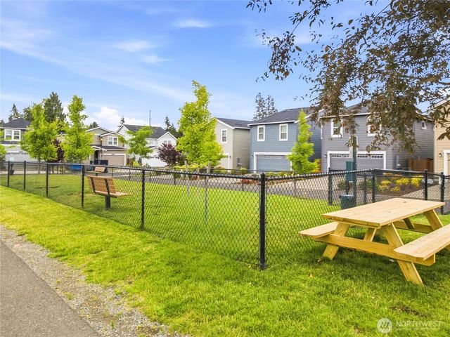 4252 Savannah Loop NE, Olympia, WA 98516
