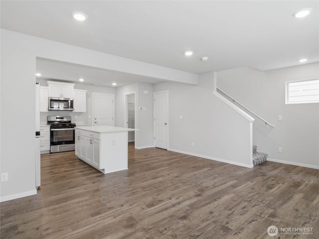 4252 Savannah Loop NE, Olympia, WA 98516