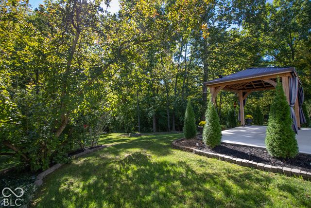 6459 Woodhaven Court, Avon, IN 46123