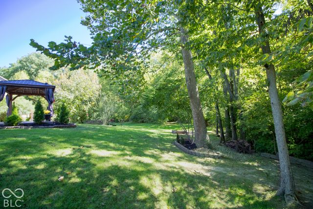 6459 Woodhaven Court, Avon, IN 46123