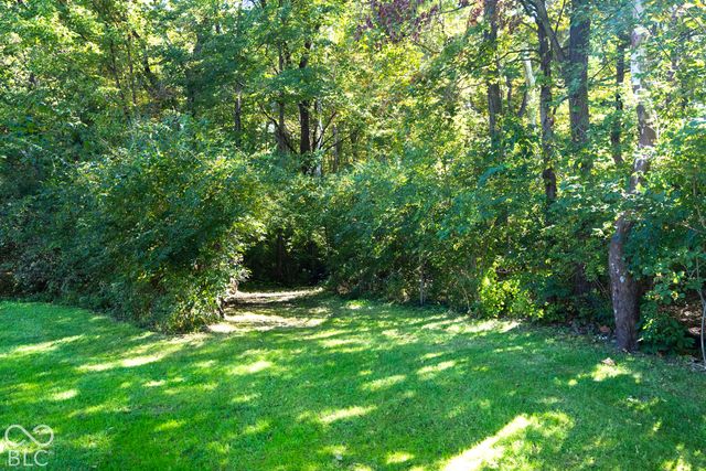 6459 Woodhaven Court, Avon, IN 46123
