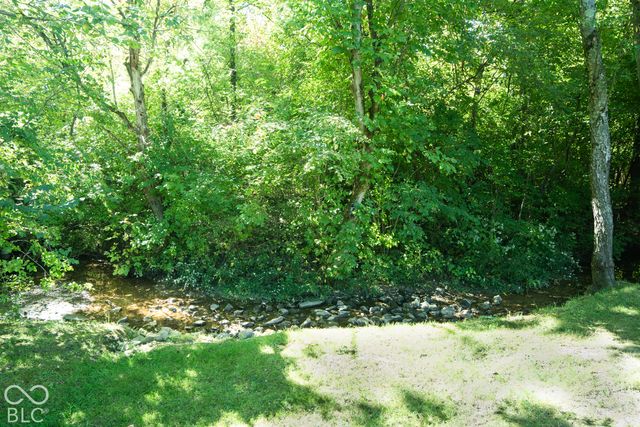 6459 Woodhaven Court, Avon, IN 46123