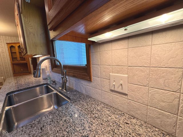 353 E Rivercrest Drive, Rushville, IN 46173