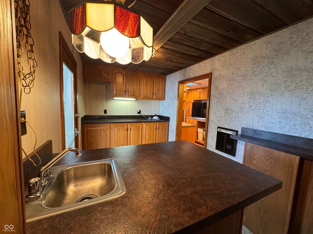 353 E Rivercrest Drive, Rushville, IN 46173