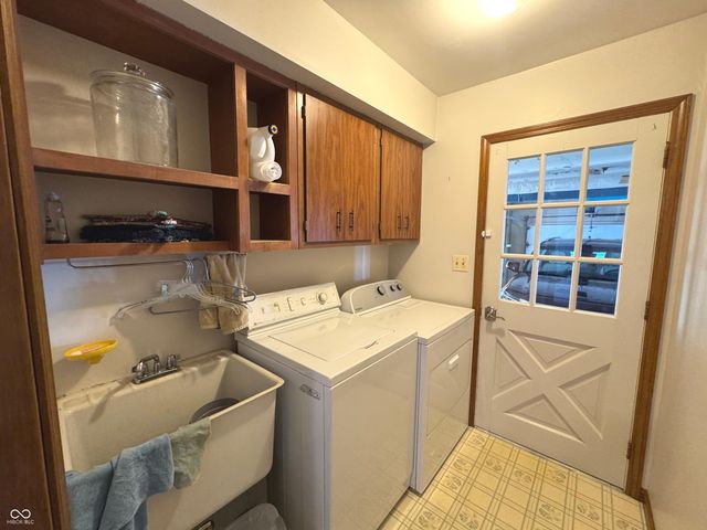 353 E Rivercrest Drive, Rushville, IN 46173