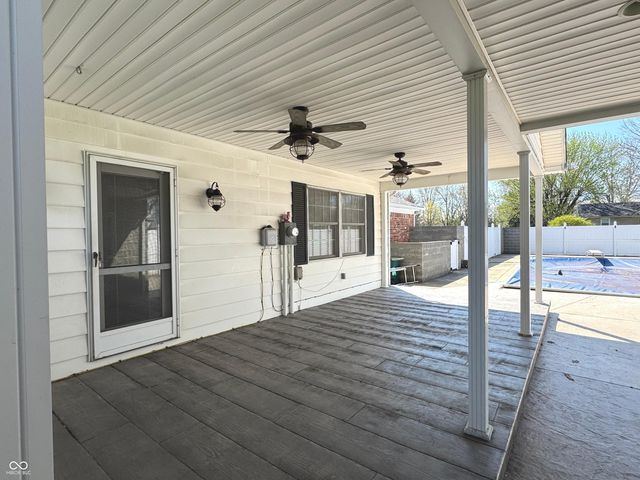 353 E Rivercrest Drive, Rushville, IN 46173