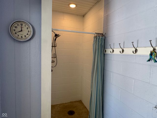 353 E Rivercrest Drive, Rushville, IN 46173