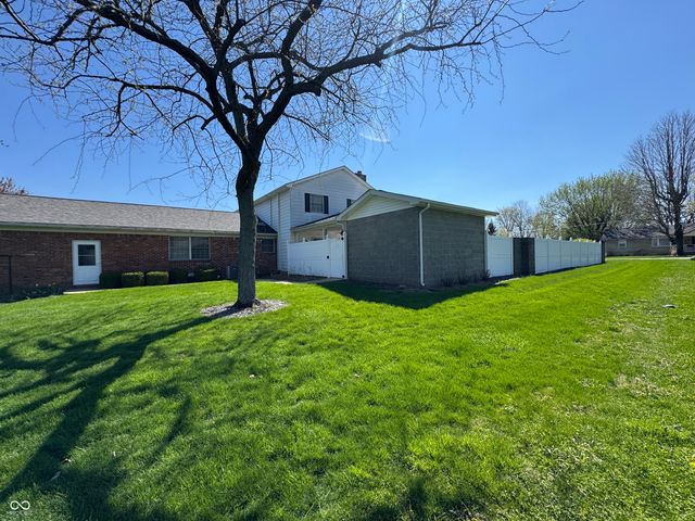 353 E Rivercrest Drive, Rushville, IN 46173