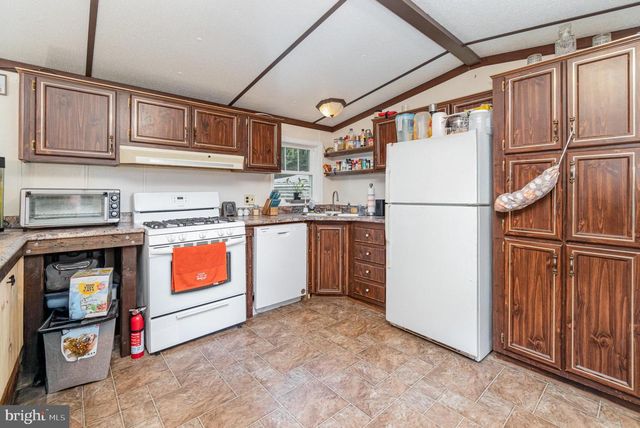 17290 CHERRY AVENUE, Fannettsburg, PA 17221