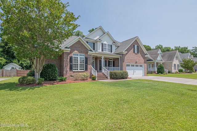 689 Cedar Ridge Drive, Winterville, NC 28590