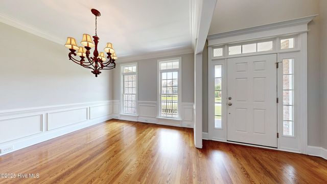 689 Cedar Ridge Drive, Winterville, NC 28590