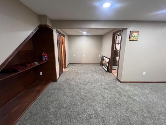 4615 S Woodland DRIVE, Greenfield, WI 53220
