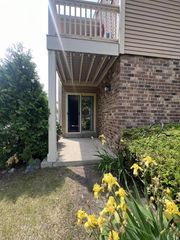 4615 S Woodland DRIVE, Greenfield, WI 53220