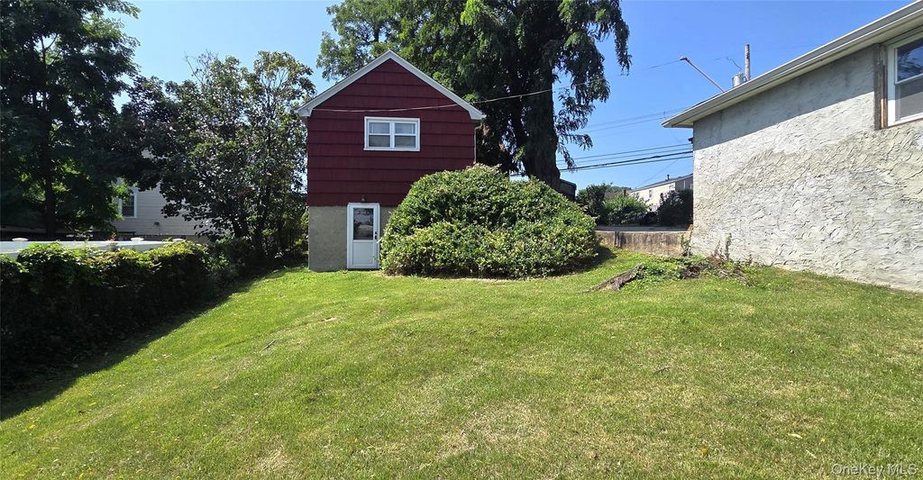 924 aka 928 Mile Square Road, Yonkers, NY 10704 — photo 2
