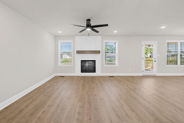 1227 Iris Glen Drive, Clarksville, TN 37042