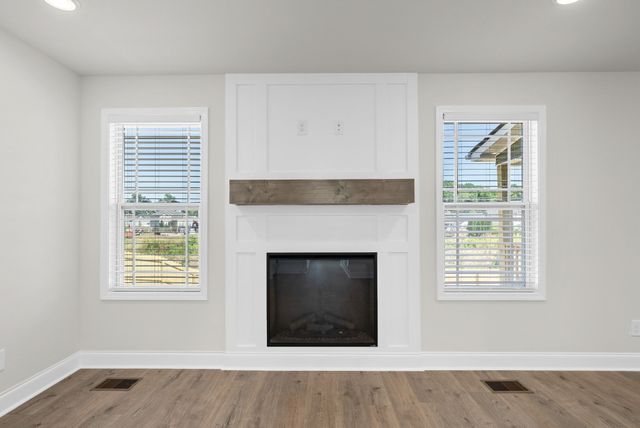 1227 Iris Glen Drive, Clarksville, TN 37042