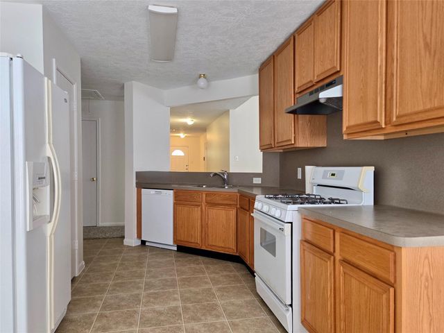 32223 Decker Oaks Drive, Pinehurst, TX 77362