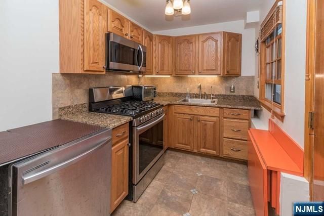 2 Bayberry Drive, Montvale, NJ 07645