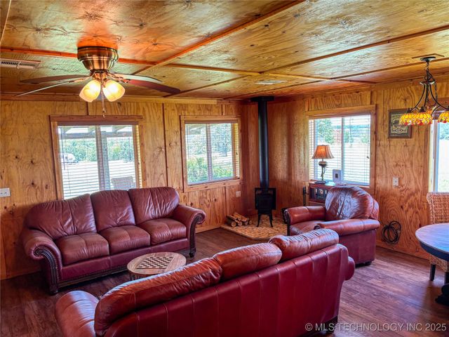 33215 W 56th Street S, Mannford, OK 74044