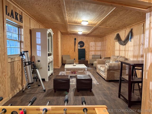 33215 W 56th Street S, Mannford, OK 74044