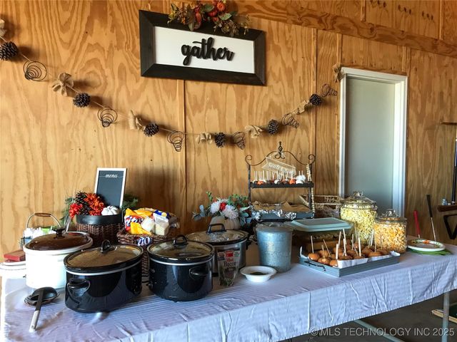 33215 W 56th Street S, Mannford, OK 74044