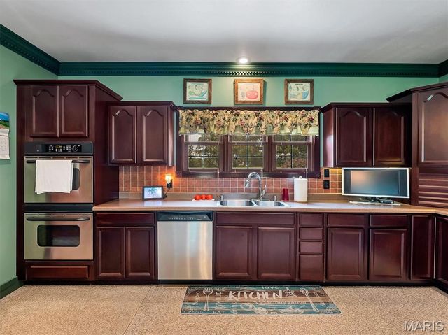 245 Chickadee Lane, Sullivan, MO 63080