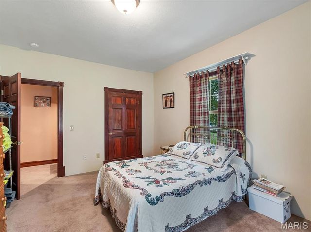 245 Chickadee Lane, Sullivan, MO 63080