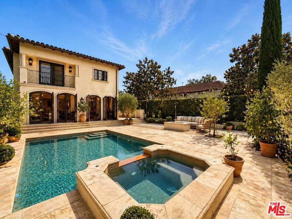 Image 1 of property listing at 301 Foothill Road, Beverly Hills, CA 90210