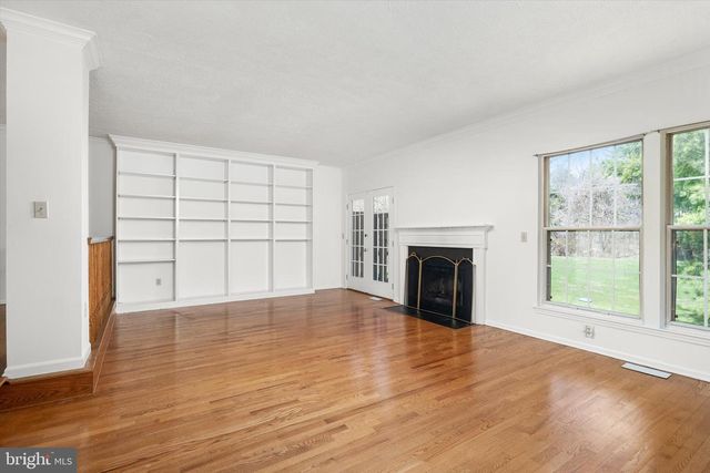 38 CASTLETON RD, Princeton, NJ 08540