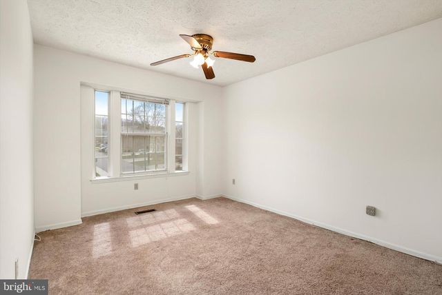 38 CASTLETON RD, Princeton, NJ 08540