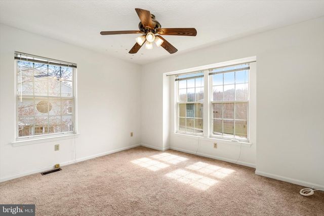 38 CASTLETON RD, Princeton, NJ 08540