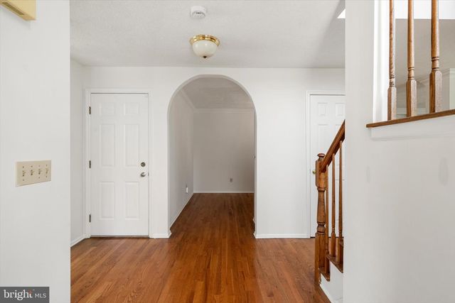 38 CASTLETON RD, Princeton, NJ 08540