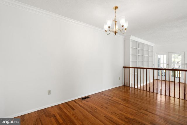 38 CASTLETON RD, Princeton, NJ 08540