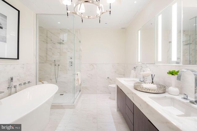 300 International Dr Unit 2407, Baltimore, MD 21202