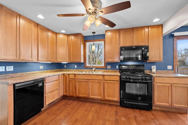 416 W SCOTT STREET, Stevens Point, WI 54481