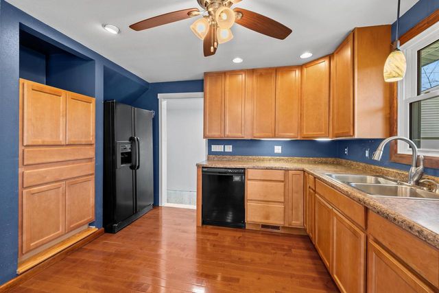 416 W SCOTT STREET, Stevens Point, WI 54481